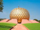 Meditační hala Auroville, Pondicherry (Indie,  Dreamstime)
