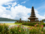 Chrám Ulun Danu (Indonésie, Dreamstime)