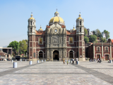 Bazilika Panenky Marie Guadalupské v Mexico City (Mexiko, Dreamstime)
