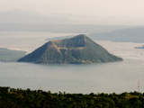 Sopka Taal (Filipíny, Dreamstime)