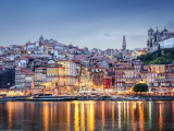 Porto (Portugalsko,  Dreamstime)