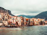 Městečko Cefalu (Itálie,  Dreamstime)