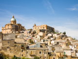 Piazza Armerina (Itálie,  Dreamstime)