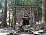 Svatyně u cesty Kumano-kodó (Japonsko,  Mgr. Václav Kučera)