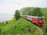Vlak okolo jezera Bajkal (Rusko, Kateřina Pohanková)