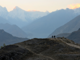 Východ slunce, údolí Hunza (Pákistán, Dreamstime)