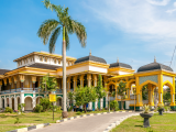 Sultánský palác, Medan (Indonésie, Dreamstime)