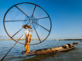 Barmský rybář, jezero Inle (Barma, Dreamstime)