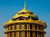 Kopule Golden Rock, pagoda Kyaiktiyo (Barma, Dreamstime)