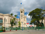 Budova parlamentu na náměstí Národních hrdinů, Bridgetown (Barbados, Dreamstime)