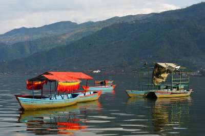 Jezero Phewa, Pokhara (2) (Nepál, Dreamstime)