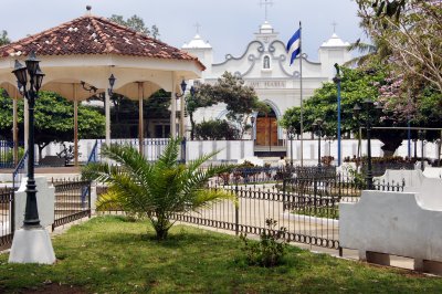 Hlavní náměstí na Ruta de Flores, Ataco (Salvador, Dreamstime)