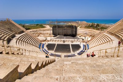 Amfiteátr Caesarea (Izrael, Dreamstime)