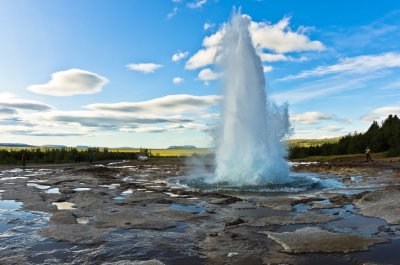 Gejzír Strokkur (Island, Dreamstime)