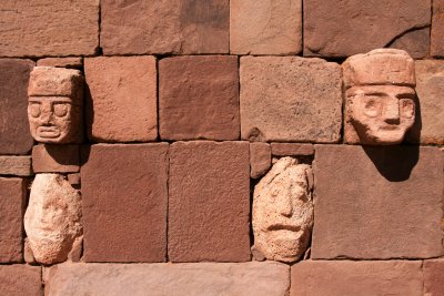 Tiwanaku (Bolívie, Shutterstock)